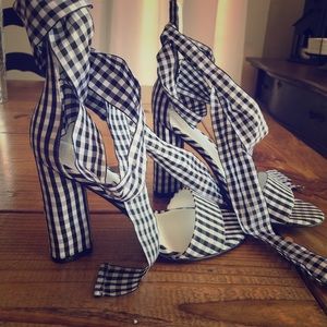 Guess NWT gingham heels. Brand new.